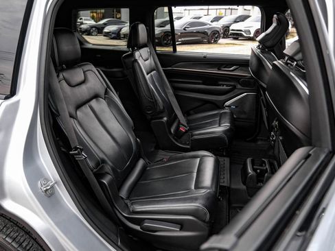 Used 2021 Jeep Grand Cherokee L Overland w/ Luxury Tech Group IV image 42