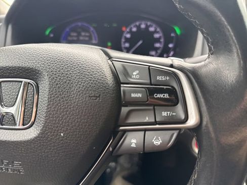 Used 2018 Honda Accord Touring image 25