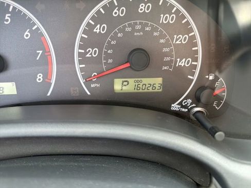 Used 2013 Toyota Corolla LE FWD image 24