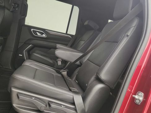 Certified 2021 Chevrolet Suburban LT w/ LT Signature Package RWD image 25