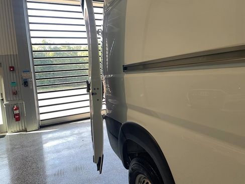 Used 2026 RAM ProMaster 2500 w/ Convenience Group FWD image 6
