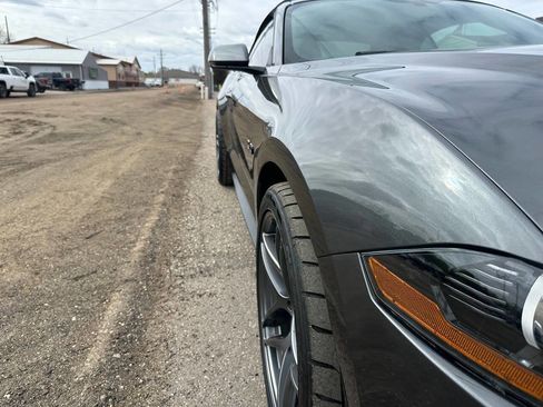 Used 2019 Ford Mustang GT Premium RWD image 26