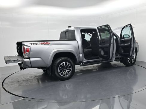 Used 2021 Toyota Tacoma TRD Sport AWD/4WD image 64