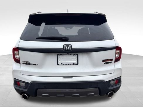 Used 2023 Honda Passport TrailSport image 12