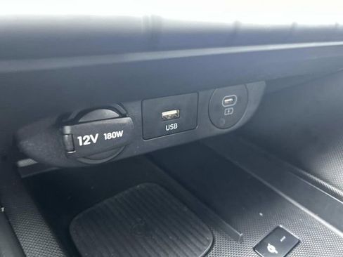 Certified 2025 Hyundai Elantra Sport image 30