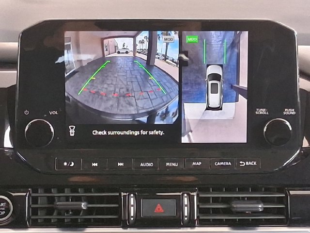 Used 2023 Nissan Pathfinder SL w/ Black Appearance Package FWD image 15