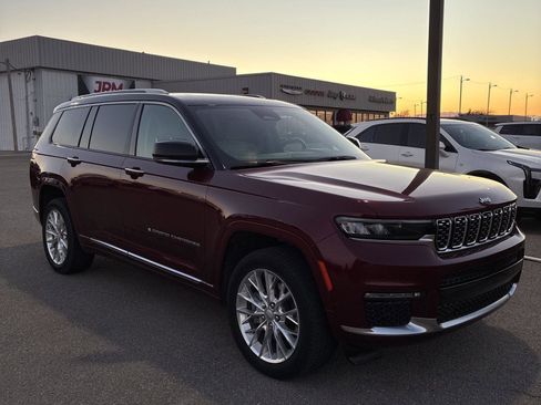 Used 2021 Jeep Grand Cherokee L Summit w/ Luxury Tech Group V image 11