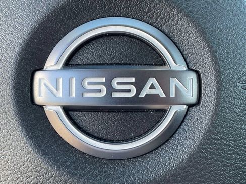 Used 2025 Nissan Sentra SR FWD image 31