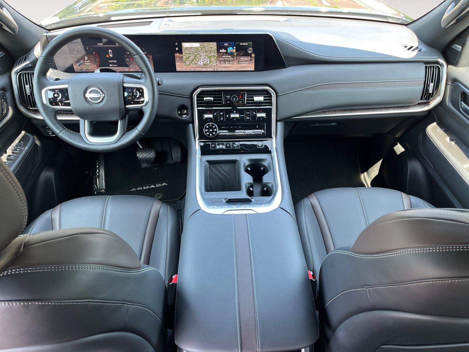 Used 2025 Nissan Armada SL w/ Captain's Chari Seat Package AWD/4WD image 12