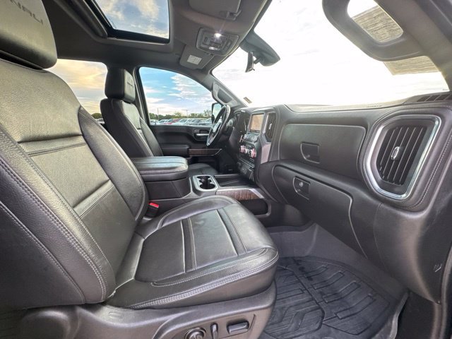 Used 2023 GMC Sierra 3500 Denali w/ Denali Ultimate Package AWD/4WD image 9