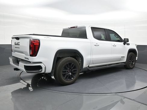 Used 2024 GMC Sierra 1500 Elevation w/ LPO, Elevation Black Package AWD/4WD image 5