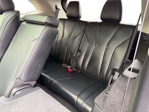 Used 2023 Acura MDX SH-AWD image 22