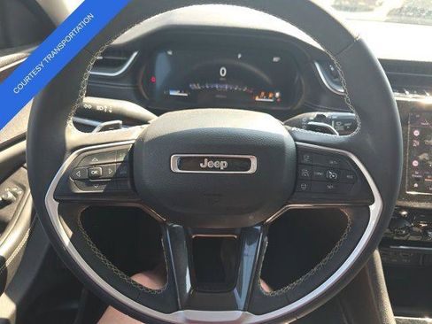 Certified 2023 Jeep Grand Cherokee Laredo AWD/4WD image 14