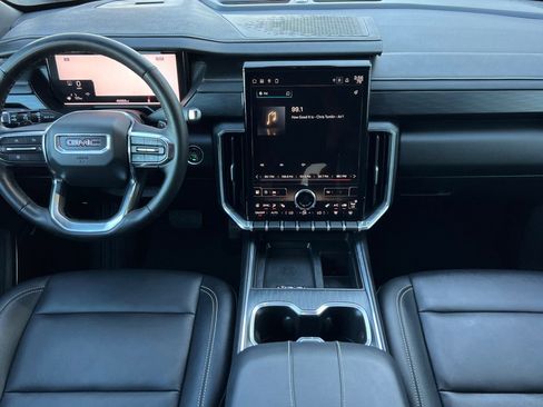 Used 2024 GMC Acadia Elevation image 14