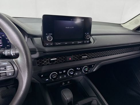Used 2023 Honda Accord EX image 15
