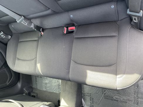 Used 2024 Chevrolet Malibu LT image 19