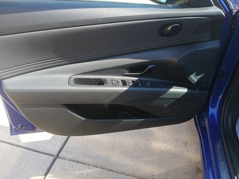 New 2025 Hyundai Elantra Sport image 15