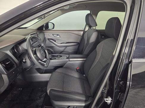 Used 2021 Nissan Rogue SV FWD image 8