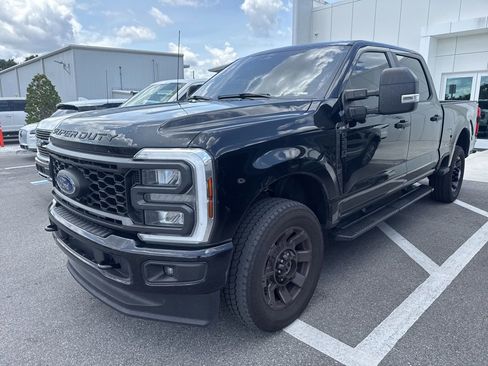 Used 2024 Ford F250 XL w/ STX Appearance Package AWD/4WD image 2