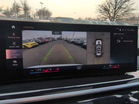 Certified 2023 BMW X7 xDrive40i w/ Executive Package image 32