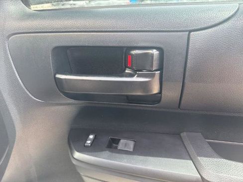 Used 2017 Toyota Tundra SR image 30