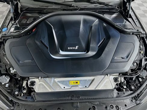 Used 2023 BMW i4 eDrive35 w/ Premium Package image 30