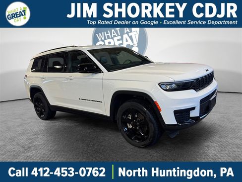 Used 2023 Jeep Grand Cherokee L Laredo image 1