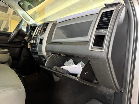 Used 2014 RAM 1500 Express AWD/4WD image 26