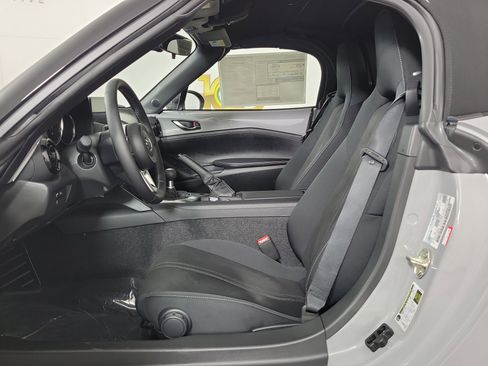 New 2025 MAZDA MX-5 Miata Club w/ Weather Package image 11