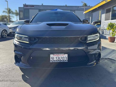 Used 2019 Dodge Charger R/T w/ Blacktop Package image 2