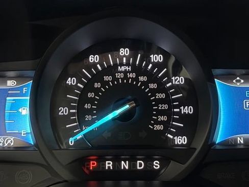 Used 2023 Ford Edge Titanium AWD/4WD image 17