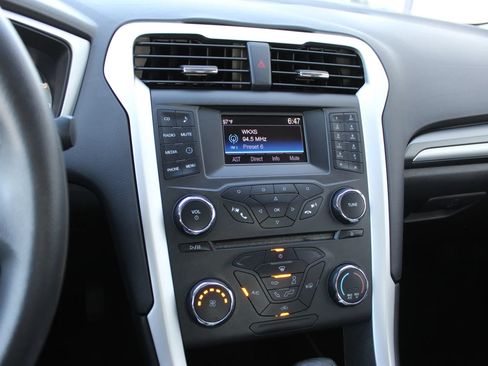 Used 2016 Ford Fusion S FWD image 15