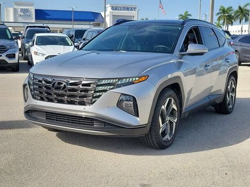 Used 2022 Hyundai Tucson Limited w/ Cargo Package FWD image 3