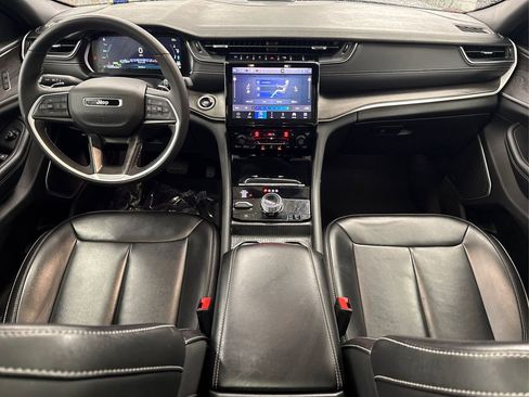 Used 2024 Jeep Grand Cherokee Limited 4xe image 22