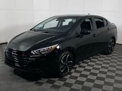 New 2025 Nissan Versa SR w/ Trunk Package
