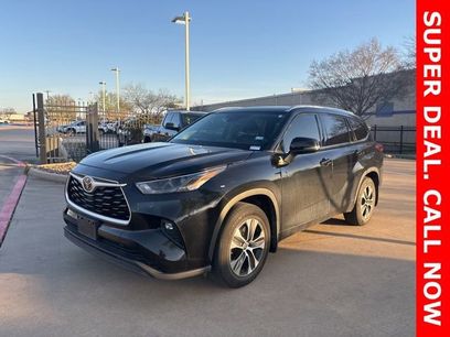 Used 2022 Toyota Highlander XLE