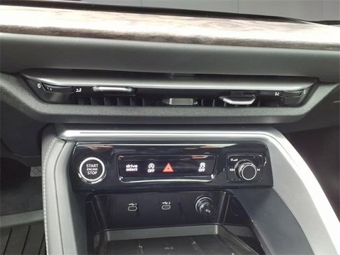 Used 2025 Audi Q5 Premium Plus w/ Premium Plus image 16