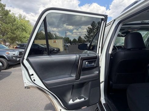 Used 2024 Toyota 4Runner TRD Off-Road Premium w/ Moonroof Package AWD/4WD image 17