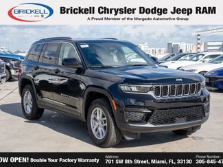 New 2025 Jeep Grand Cherokee Laredo X w/ Luxury Tech Group I video 3