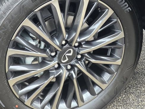 New 2026 INFINITI QX80 Autograph w/ Premium Cargo Package image 13