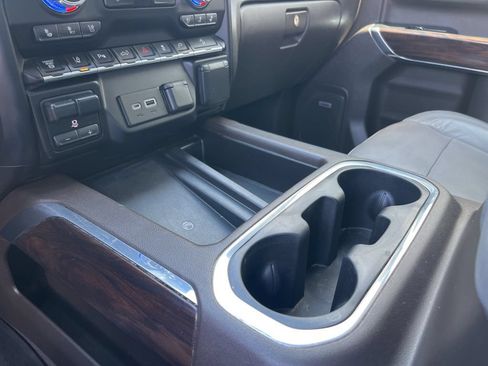 Used 2020 GMC Sierra 3500 SLT w/ SLT Premium Plus Package AWD/4WD image 20