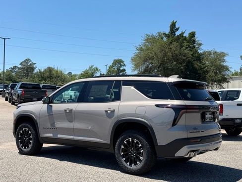 New 2026 Chevrolet Traverse Z71 w/ Enhanced Driving Package AWD/4WD image 8
