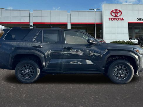 New 2025 Toyota 4Runner SR5 image 4