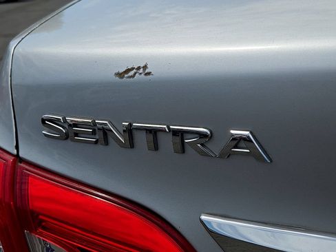 Used 2017 Nissan Sentra S FWD image 30