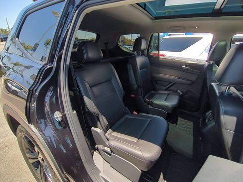 Used 2022 Volkswagen Atlas SEL R-Line AWD/4WD image 26