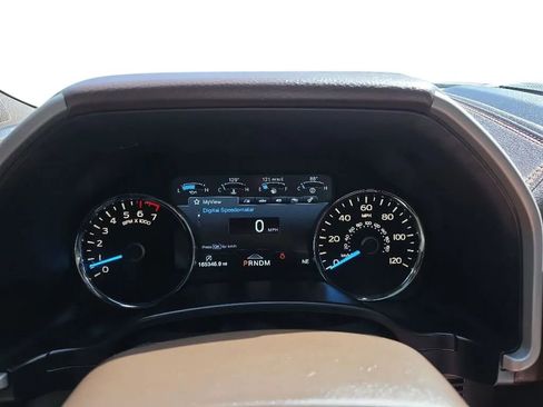 Used 2018 Ford F150 King Ranch w/ Equipment Group 601A Luxury AWD/4WD image 24