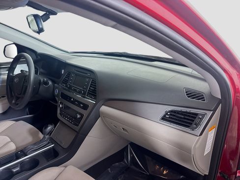 Used 2016 Hyundai Sonata SE image 30