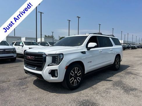 Used 2023 GMC Yukon XL AT4 w/ AT4 Premium Plus Package AWD/4WD image 7