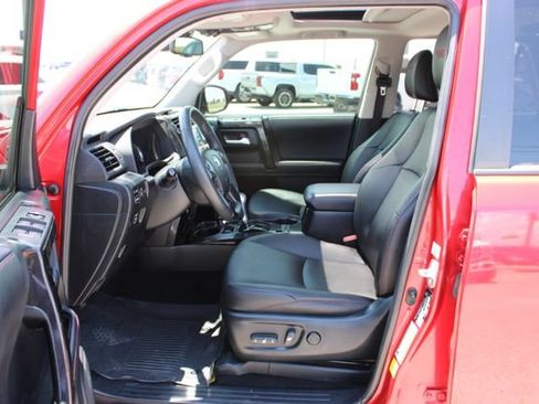 Used 2021 Toyota 4Runner TRD Off-Road Premium w/ Moonroof Package AWD/4WD image 14