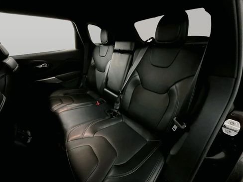 Used 2020 Jeep Cherokee High Altitude image 25